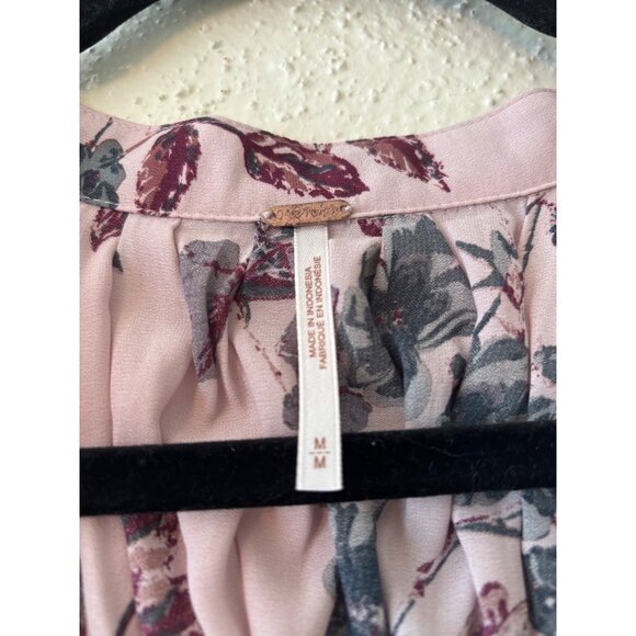 Free People Pebble Crepe Smocked Tunic Top Blouse Floral Lavender Sz M - Picture 5 of 12